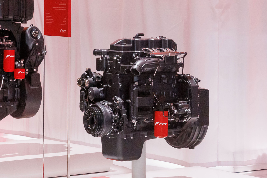 Truck Engines for Efficient On-Road Performance | FPT Industrial